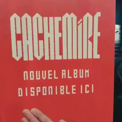 Merci à Tous d’etres venus aussi nombreuses et nombreux hier  soir chez nos amis @hurricanemusicshop ❤️‍🔥
Dis nous ce que tu  penses de ta première écoute ???
Tu n’as eu qu’une nuit pour apprendre les paroles mais on sûr que tu vas hurler avec nous ce soir au @stereolux_scopitone 🔥🔥❤️‍🔥❤️‍🔥
On a Hâte de faire la fête avec VOUS ❤️❤️❤️

À ce soir ! Bisous 😘💋💋💋

@ragetour @leferrailleur @nsyndicateproductions @epheliderp 

#newalbum #newsingle #newtour #rock #rockfrancais