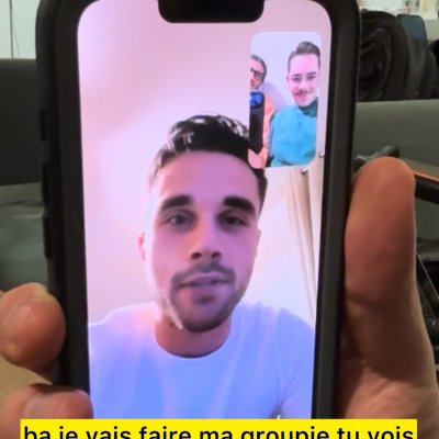 ❌ le Number 1 ! ❌ The Winner is...🏆

On a trouvé l'auditeur N°1 de Cachemire sur @spotify !

On l'a appelé pour lui annoncer un extraint de son gain 

🎁 2 accès aux balances à partir de 14h le 31.01 à @lacigaleofficiel 🤘
🎁 1 visonnage avec la team d'un clip en exclu jamais sorti 
🎁 et on lui offre l'objet fétiche de ce clip... seulement s'il a une grosse valise !😁

Bravo à lui !